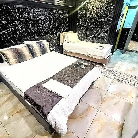 Deniz Taksim Hotell *